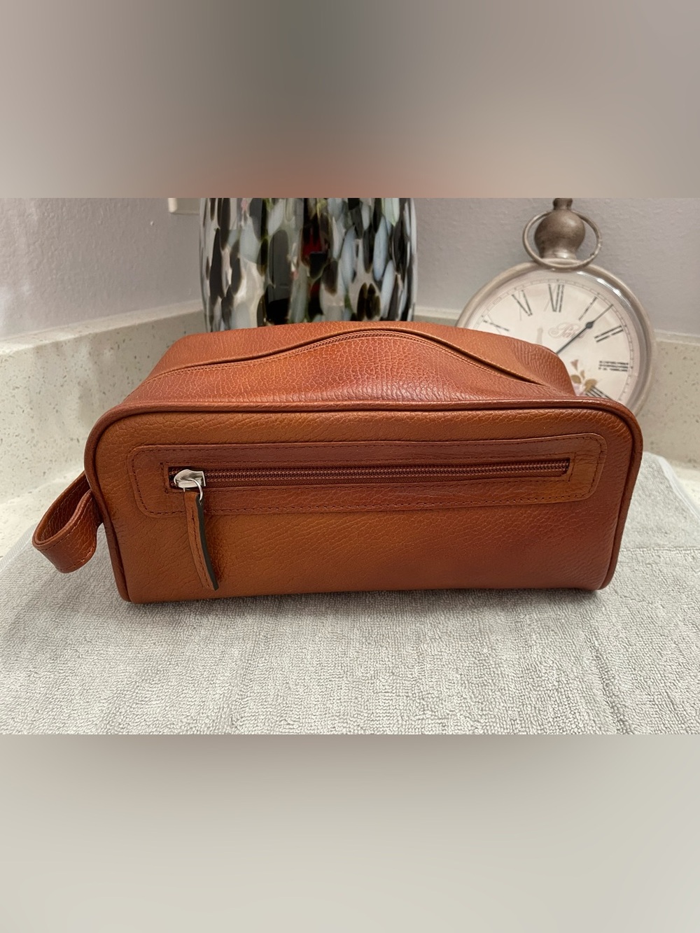 Royal Class Classic Men’s Leather Toiletry Bag in Cognac Brown